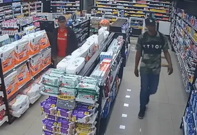 Farmácia em São Paulo é alvo de três assaltos em uma semana Farmácia em São Paulo é alvo de três assaltos em uma semana