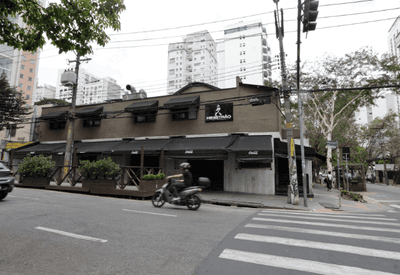 Sobe para 49 o número de casos por intoxicação por metanol no estado de SP Sobe para 49 o número de casos por intoxicação por metanol no estado de SP