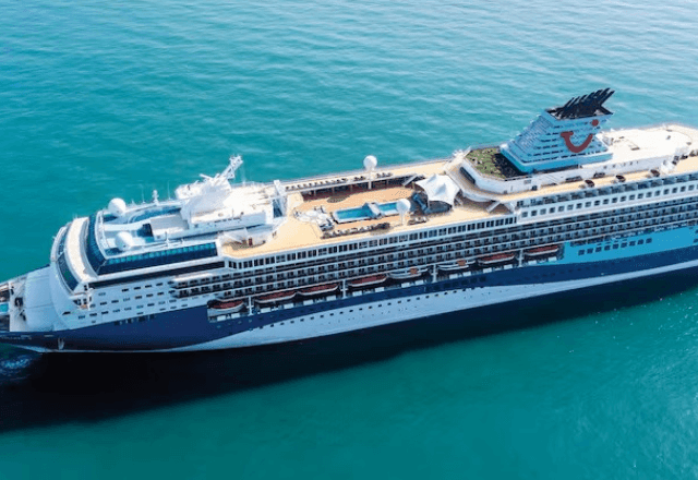 Imagem da noticia Britânico desaparece no mar após cair de navio de cruzeiro na Espanha