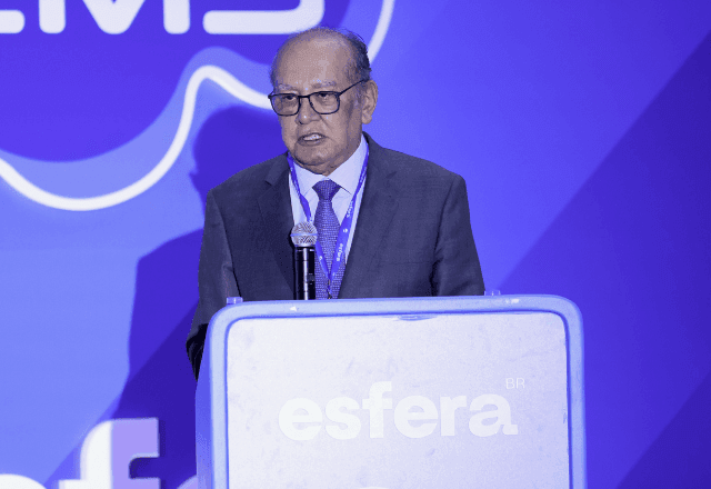 Imagem da noticia AGU pede a Gilmar Mendes que reconsidere decisão sobre impeachment de ministros do STF