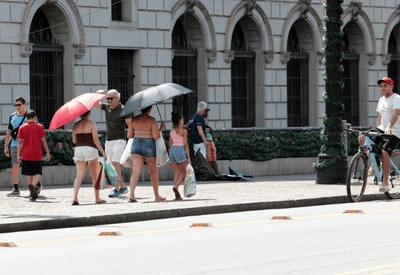 El Niño deve se formar em maio e pode intensificar calor no Brasil El Niño deve se formar em maio e pode intensificar calor no Brasil