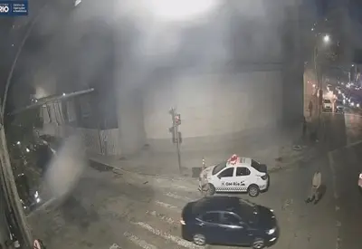 Incêndio atinge Shopping Tijuca, no Rio; ao menos duas pessoas precisaram de atendimento médico Incêndio atinge Shopping Tijuca, no Rio; ao menos duas pessoas precisaram de atendimento médico