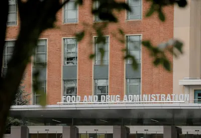 Autoridades de saúde dos EUA bloquearam publicação de estudos que atestavam segurança de vacinas contra Covid Autoridades de saúde dos EUA bloquearam publicação de estudos que atestavam segurança de vacinas contra Covid