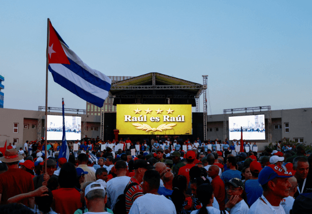 Imagem da noticia Cubanos protestam contra indiciamento de Raúl Castro em Havana