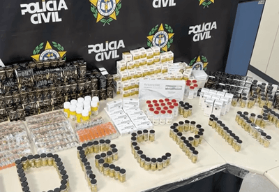 Polícia prende casal com mil frascos de medicamentos ilegais vindos do Paraguai no RJ Polícia prende casal com mil frascos de medicamentos ilegais vindos do Paraguai no RJ