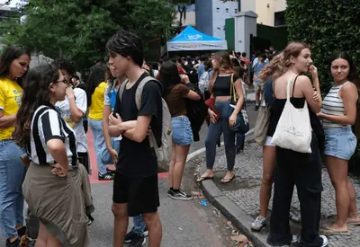 Enem registra aumento de 11% de inscrições em relação ao ano passado, diz MEC Enem registra aumento de 11% de inscrições em relação ao ano passado, diz MEC