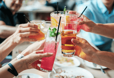 Oito em cada dez brasileiros que abusam de álcool acham que bebem moderadamente Oito em cada dez brasileiros que abusam de álcool acham que bebem moderadamente