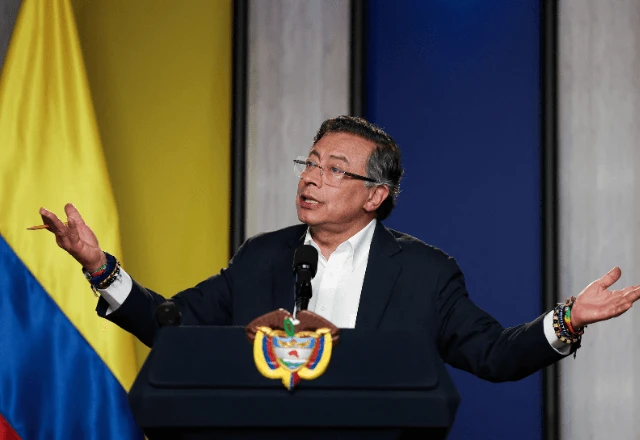 Imagem da noticia Presidente da Colômbia chama megaoperação no Rio de 'barbárie'