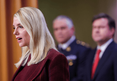 Arquivos de Epstein serão divulgados em 30 dias, diz procuradora dos EUA Arquivos de Epstein serão divulgados em 30 dias, diz procuradora dos EUA