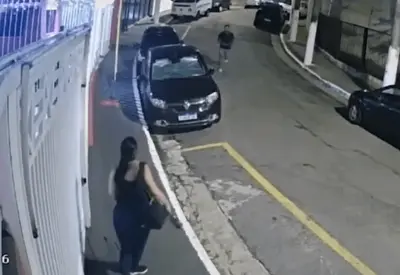 Polícia prende suspeito de matar namorada a facadas na Liberdade Polícia prende suspeito de matar namorada a facadas na Liberdade