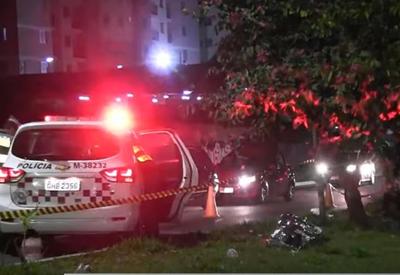 Dupla que deixou motorista tetraplégico comete novo assalto Dupla que deixou motorista tetraplégico comete novo assalto