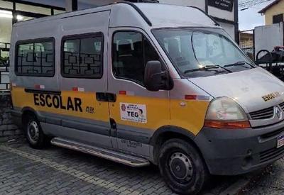 Criança de dois anos morre após ser esquecida em van escolar em São Paulo Criança de dois anos morre após ser esquecida em van escolar em São Paulo