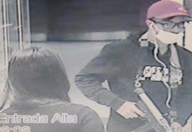 Imagem da noticia Criminosos assaltam joalheria em shopping da zona leste de São Paulo