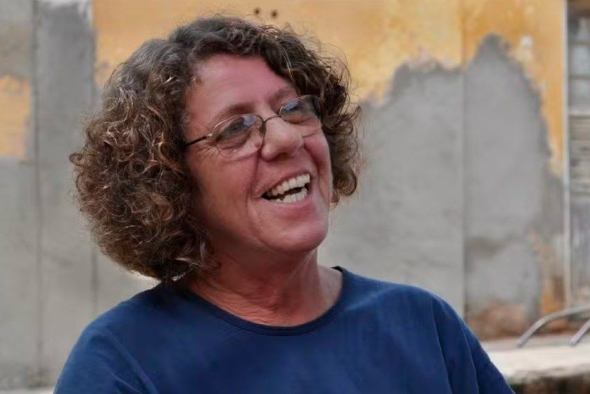 Imagem da noticia Morre Cristina Buarque, cantora e irmã de Chico Buarque, aos 74 anos