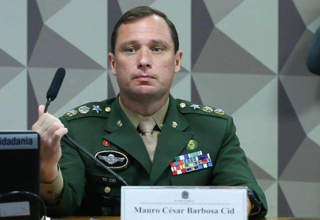 Imagem da noticia CPMI dos atos golpistas descobre conta milionária de Mauro Cid