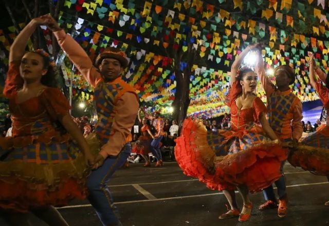 Imagem da noticia São João é feriado ou dia normal de trabalho?