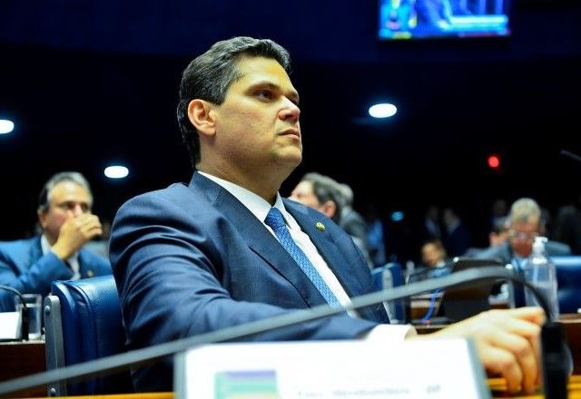 Imagem da noticia Davi Alcolumbre: quem é o senador que volta à presidência do Senado