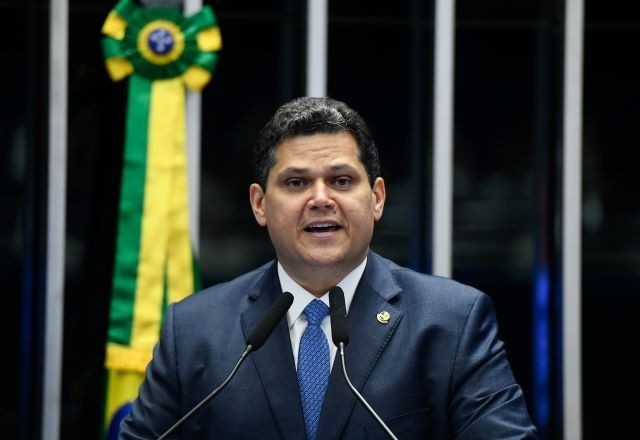 Imagem da noticia Alcolumbre defende diálogo entre poderes e Senado "soberano, autônomo e independente"; leia discurso
