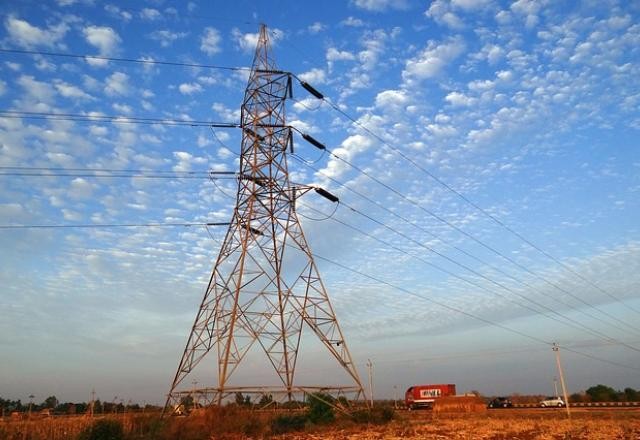 Imagem da noticia Decreto zera IOF sobre empréstimo a distribuidoras de energia