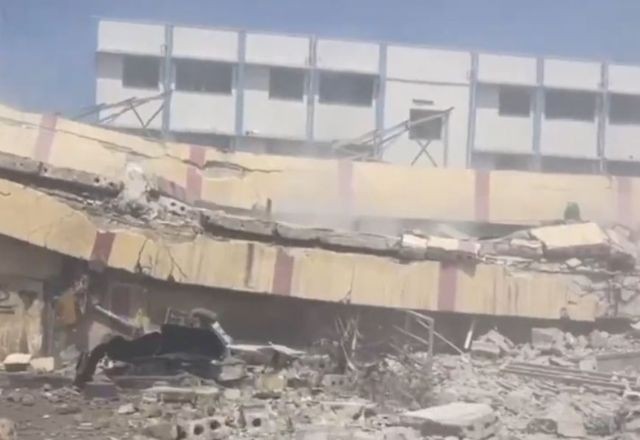 Imagem da noticia Israel bombardeia escola em Gaza horas após concordar com cessar-fogo proposto por EUA