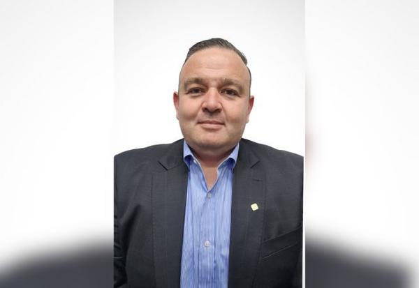 Imagem da notícia: Alvo de buscas, presidente do Rioprevidência está nos EUA