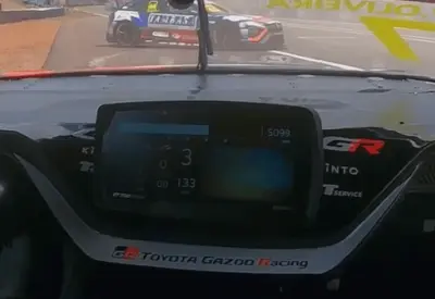 Acidente grave interrompe treino da Stock Car em Brasília e deixa dois pilotos feridos Acidente grave interrompe treino da Stock Car em Brasília e deixa dois pilotos feridos