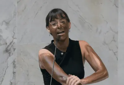 MPF pede investigação contra deputada após “blackface” na Alesp MPF pede investigação contra deputada após “blackface” na Alesp