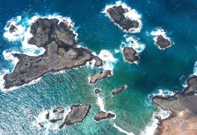 Imagem da noticia Pesquisadores encontram rochas formadas por plástico em ilha no ES