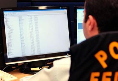 Desembargador e o filho são alvos de operação da PF Desembargador e o filho são alvos de operação da PF