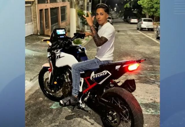 Imagem da noticia Justiça torna influenciador e irmão réus pelo assassinato de servente de pedreiro
