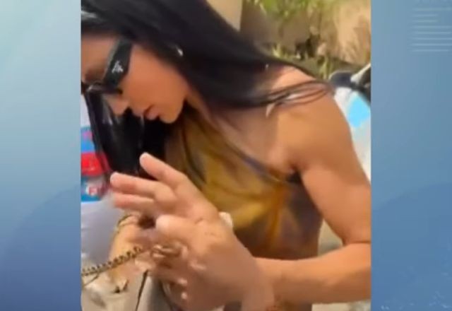 Imagem da noticia Vídeo mostra irmã de Deolane dando dinheiro a mulher; ela alega ajuda