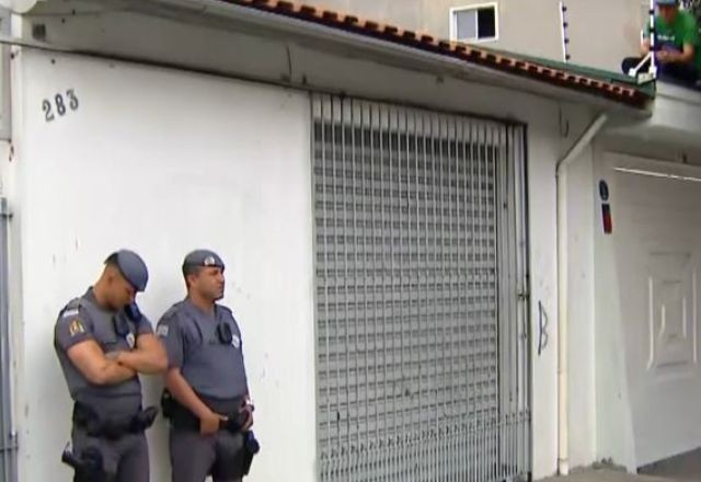 Imagem da noticia Criminosos invadem casa para assaltar, agridem casal e idoso morre