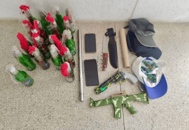 Imagem da noticia Polícia intercepta torcedores com coquetéis molotov e barra de ferro antes de clássico entre Bahia e Vitória