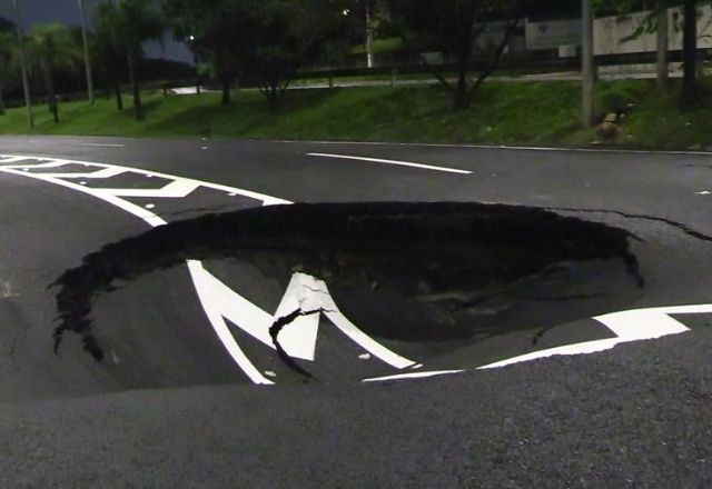 Imagem da noticia Cratera interdita trecho da Marginal Tietê, em São Paulo, pela 2ª vez em um mês