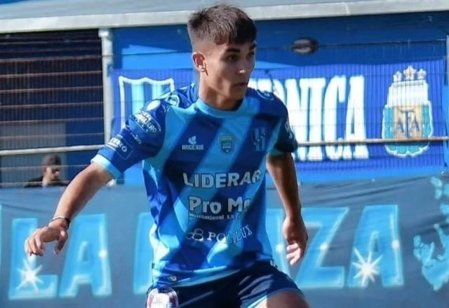 Imagem da noticia Jogador argentino de 18 anos morre durante cirurgia no joelho