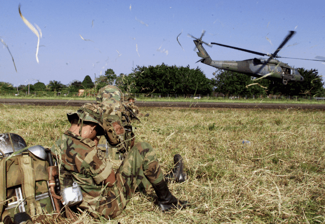 Imagem da noticia Pelo menos 34 militares colombianos foram sequestrados em operação contra facção criminosa
