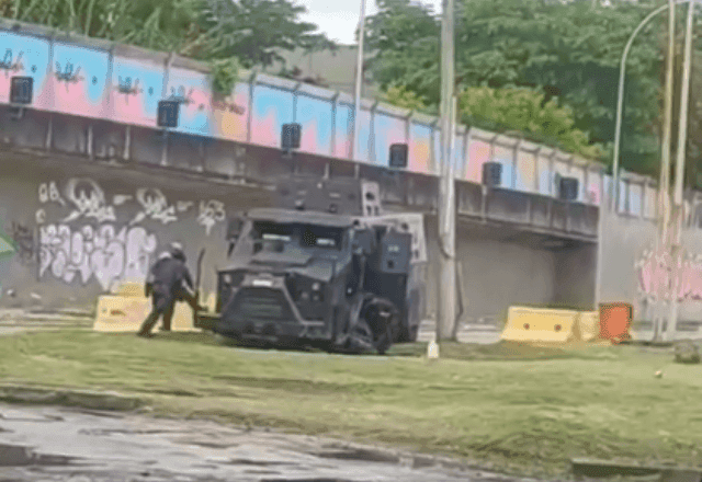 RJ: operação na Maré tem criança baleada em escola, mortos e Linha Amarela fechada RJ: operação na Maré tem criança baleada em escola, mortos e Linha Amarela fechada