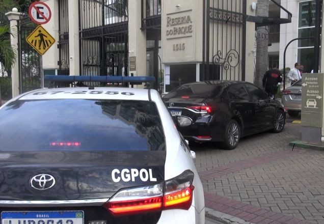 Imagem da noticia Policial civil e mais 3 suspeitos são presos em operação contra milícia na Baixada Fluminense