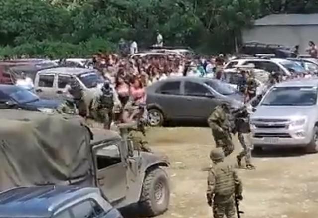 Imagem da noticia Confronto em prisão no Equador deixa 44 detentos mortos