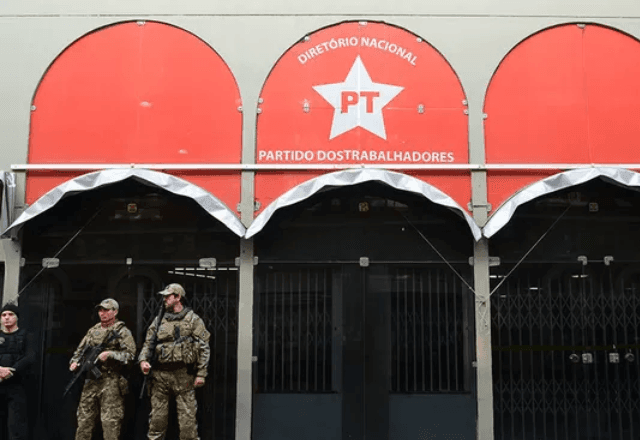 Imagem da noticia PT reage a sanções de Trump e diz que Brasil “não se curvará” a chantagens dos EUA