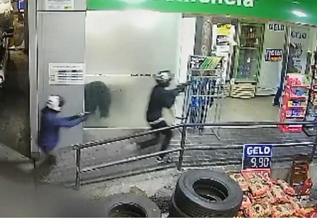 Imagem da noticia Tentativa de homicídio com tiros de metralhadora é registrada em SP