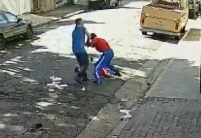 Flagrante: panfleteiro mata homem a facadas após briga