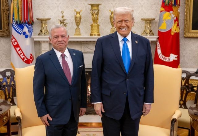 Imagem da noticia Trump e Netanyahu ameaçam acabar com cessar-fogo se Hamas não devolver reféns