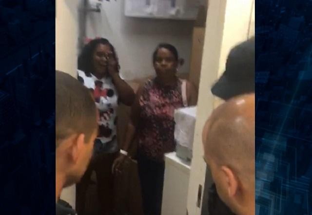 Imagem da noticia Irmãs negras são perseguidas e revistadas dentro de loja