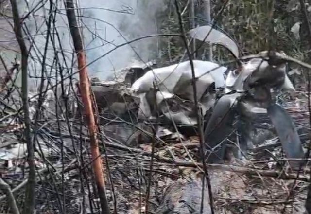 Imagem da noticia Duas pessoas morrem após avião de pequeno porte cair em Mato Grosso