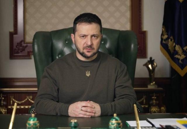 Imagem da noticia "Situação é difícil e dolorosa", diz Zelensky sobre combates em Donbass