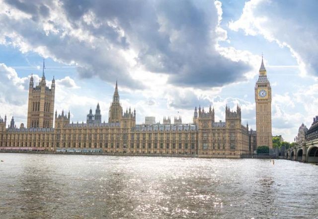 Imagem da noticia Eleições britânicas devem acabar com 14 anos de poder dos Conservadores; o que você precisa saber