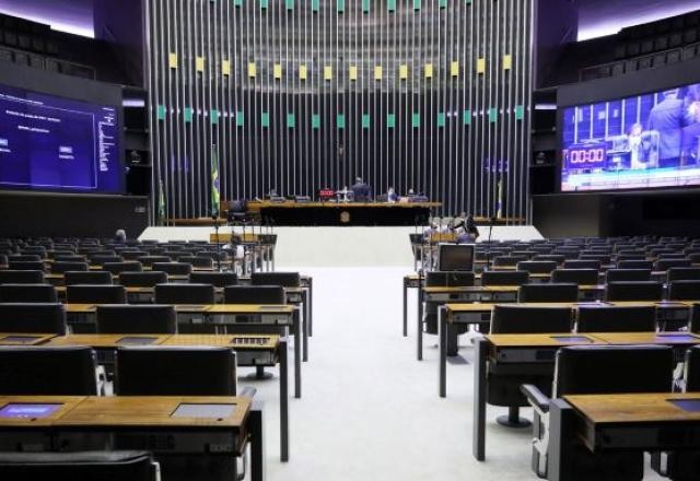 Imagem da noticia Eleições: saiba as diferenças entre deputados federais e estaduais