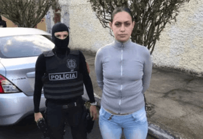 'Elektra', mulher influente do PCC, é presa pela PM na Zona Leste de São Paulo 'Elektra', mulher influente do PCC, é presa pela PM na Zona Leste de São Paulo