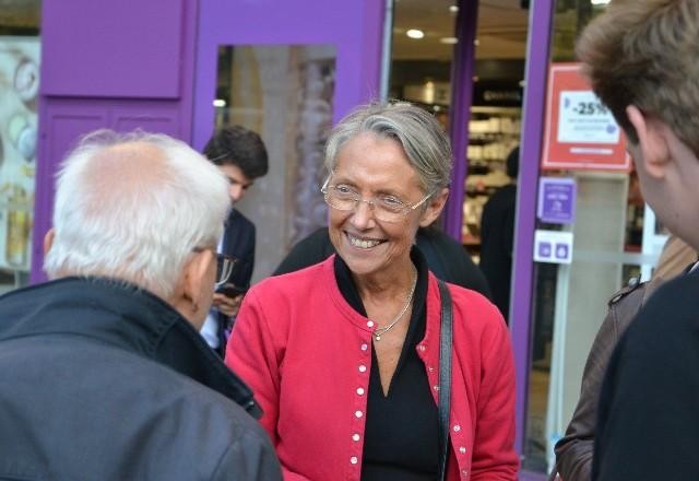 Imagem da noticia Macron nomeia primeira-ministra da França; 2ª mulher a ocupar o cargo